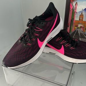 Nike, New, size 9.5. Smoking and pet free.